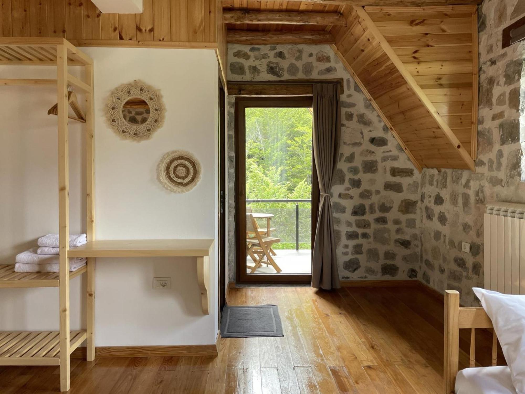 Valter & Drita'S Guesthouse Theth Exterior foto